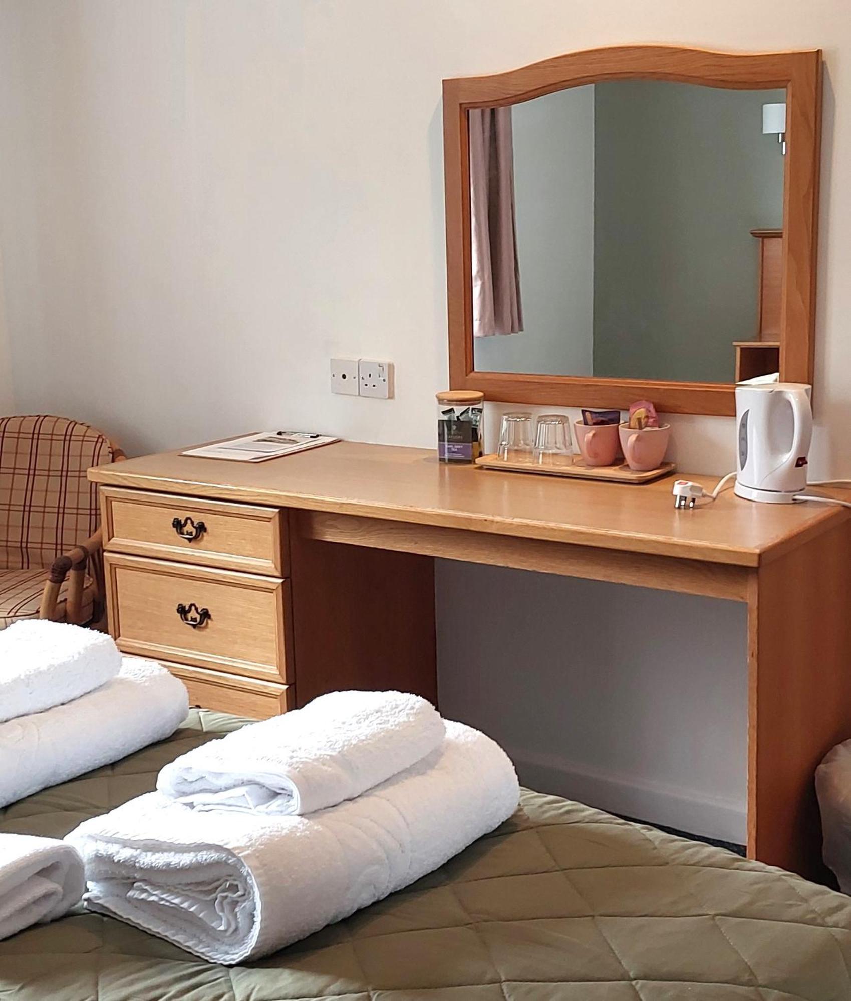 Hotel The Whoop Kirkby Lonsdale Esterno foto